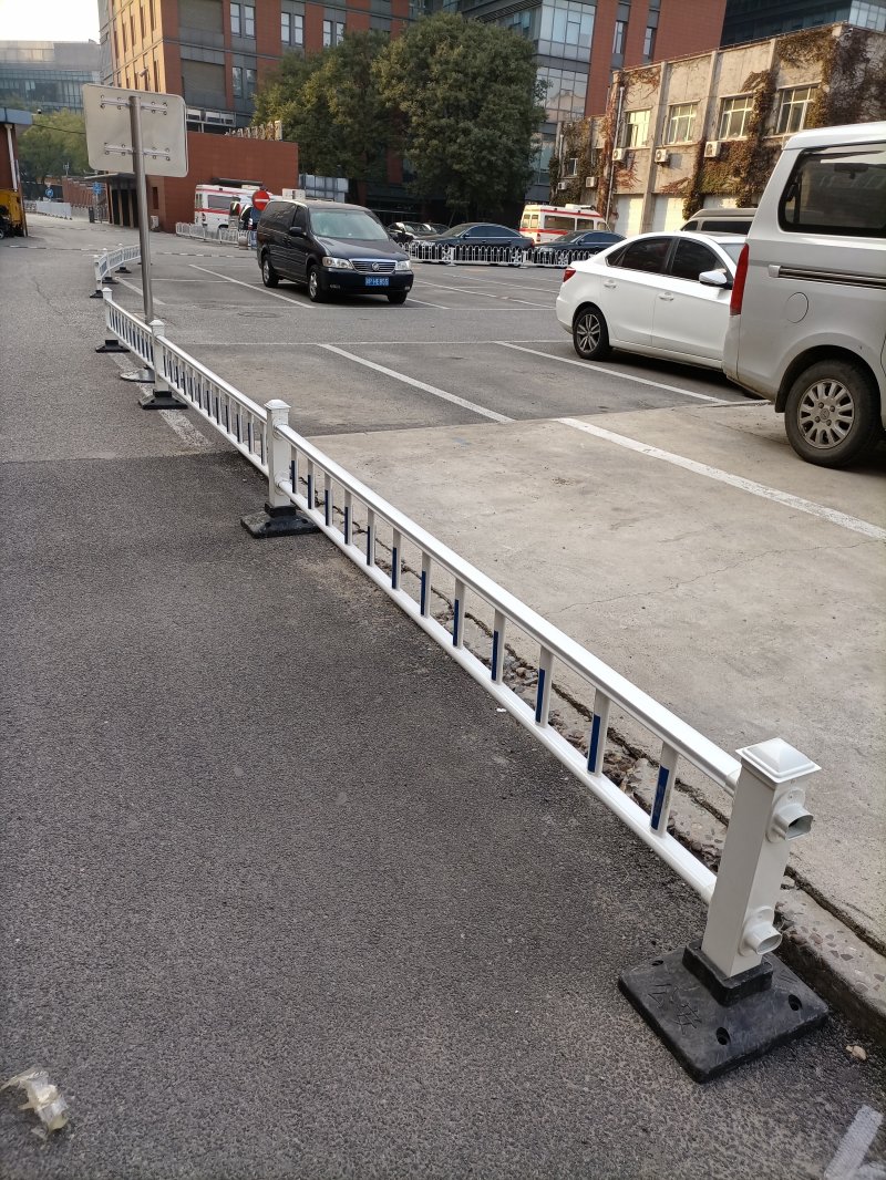 道路護欄